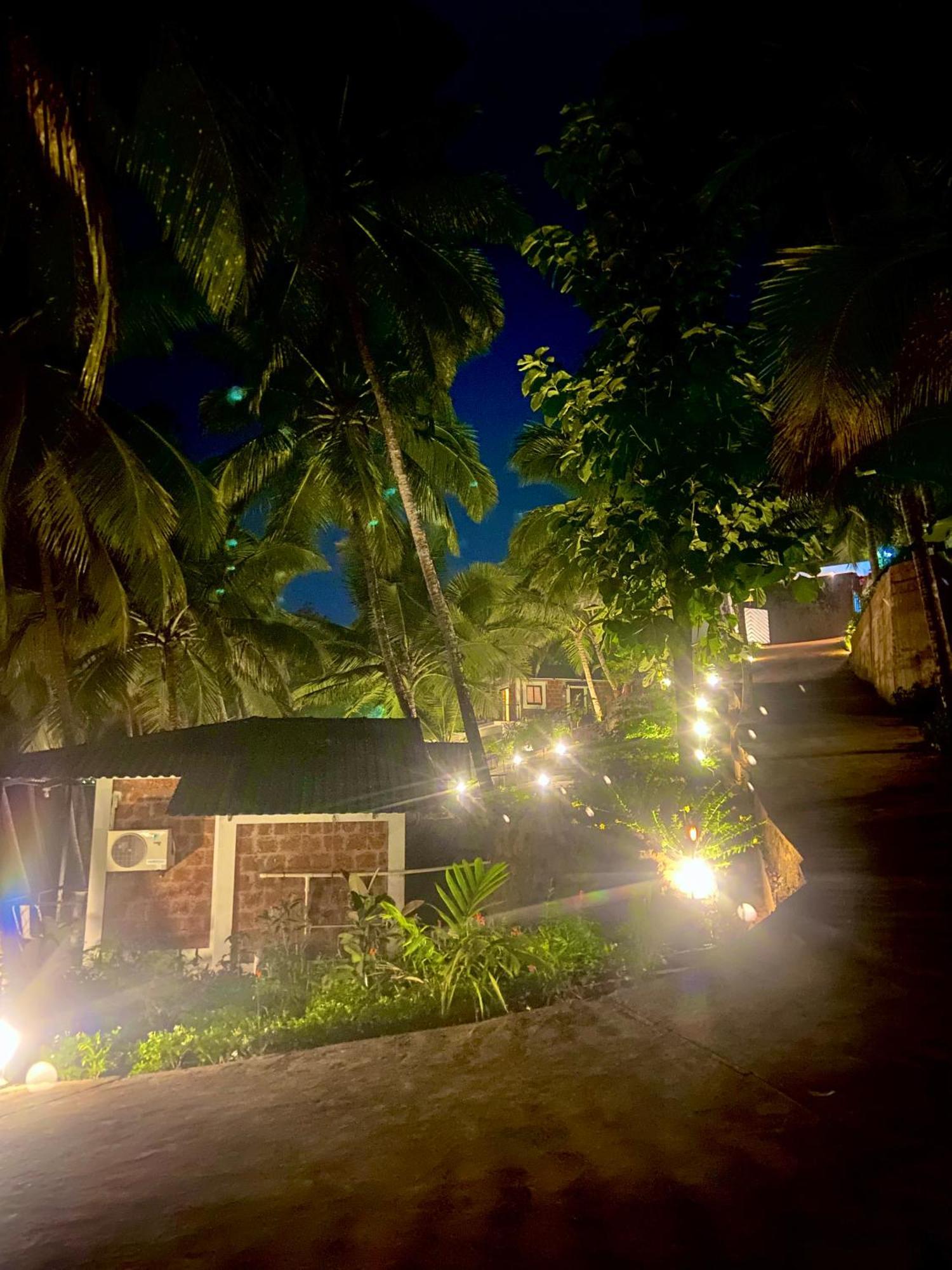 Atmani Waterfront Resort Cola Exteriör bild